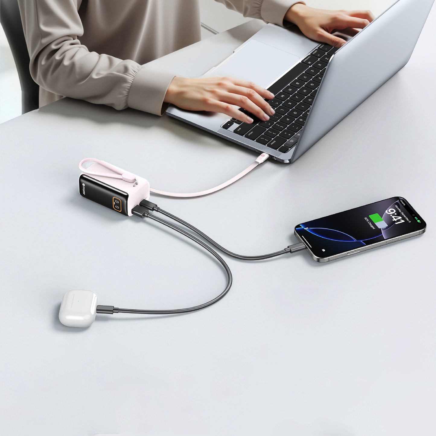 PowerCharge RLink 10,000 mAh PD45W (Built-in Retractable USB-C Cable) Power Bank (CCC Certified)