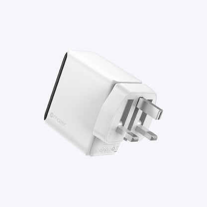 PrestigeGaN Ai 140W GaN Wall Charger Ai Display (4 Ports)